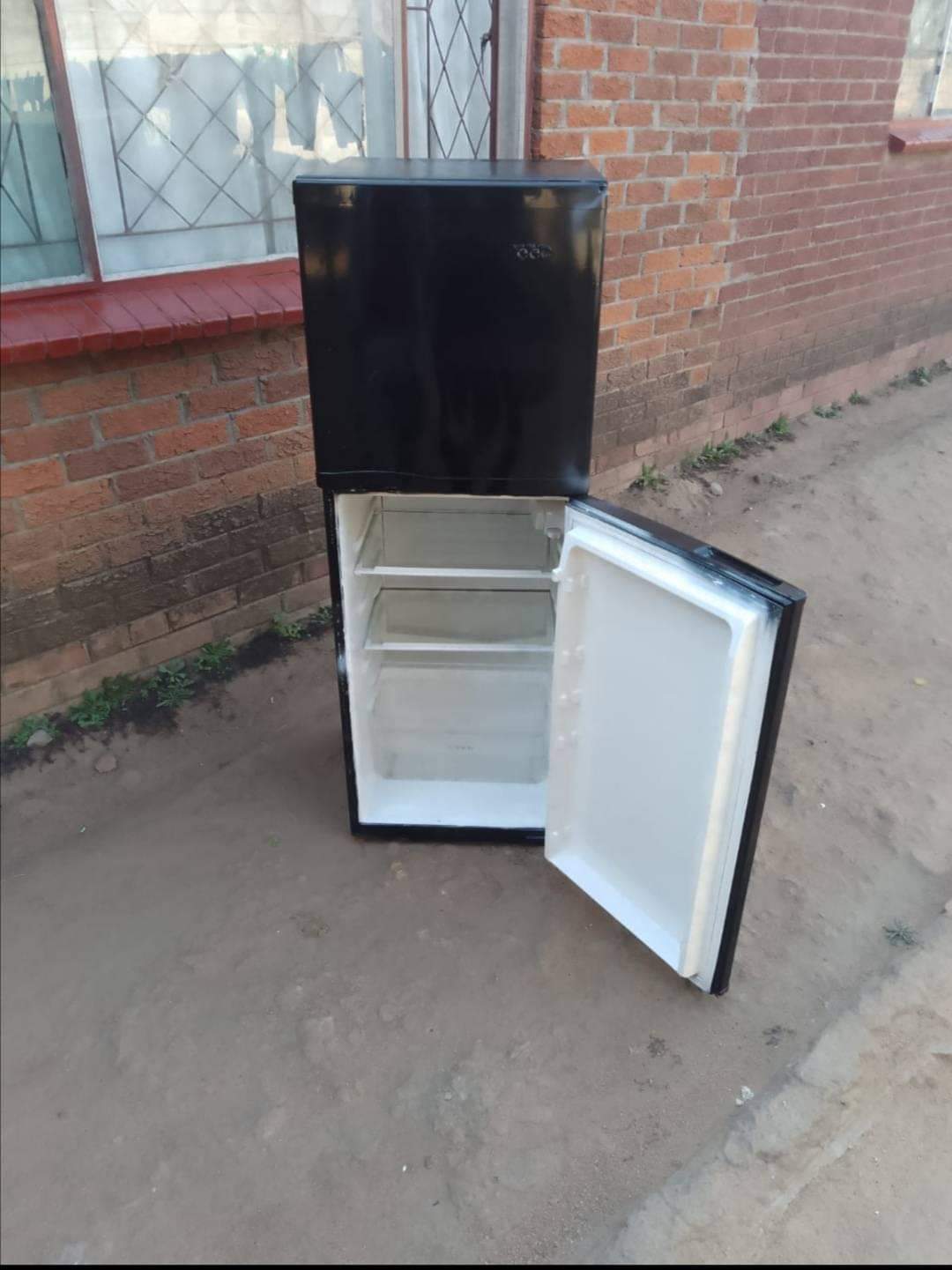 classifieds/fridges