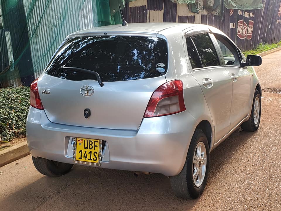 A picture of Toyota Vitz 1.0cc 2006