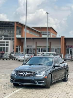 A picture of 07065295737 C300 2013 7 8m