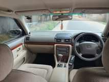 A picture of Toyota Progress full AC bei chee chap chap