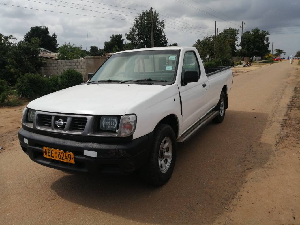 used nissan hardbody