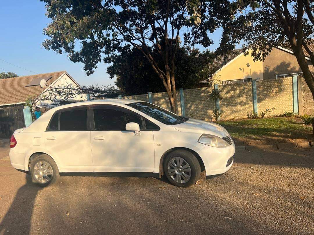 used nissan tiida