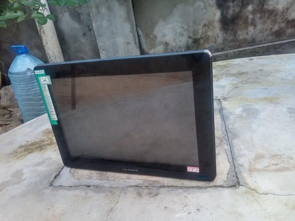 A picture of TV solar max inch 22