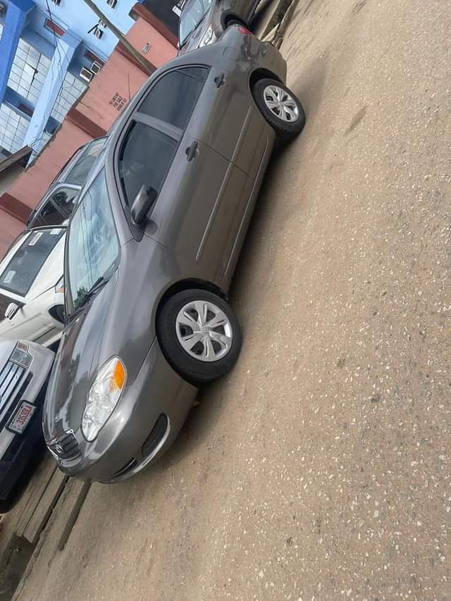 A picture of Toyota Corolla 2005