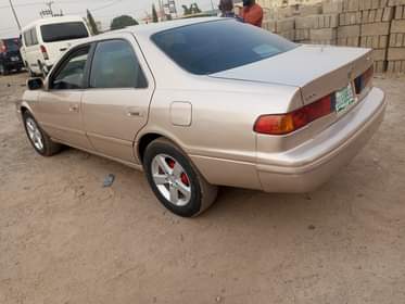 A picture of Toyota camry Envelope light for sale Super Clean body and