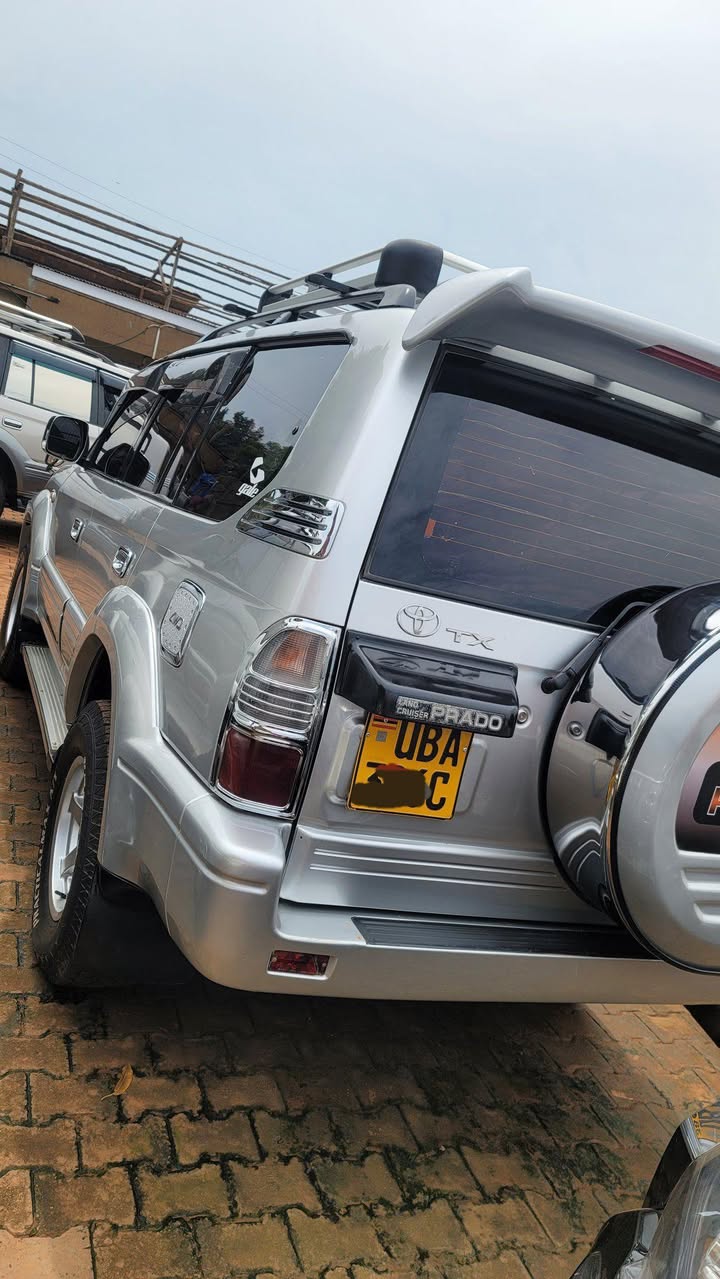A picture of TX Prado Land cruiser Diesel Automatic at 39m