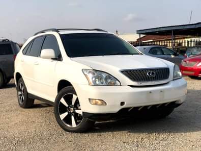A picture of TOK S STANDARD An Extremely Clean Used Lexus RX330 2005