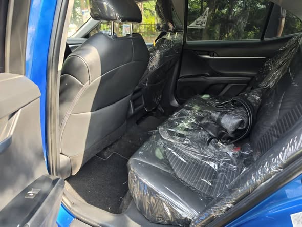 A picture of Toyota Camry SE 2018