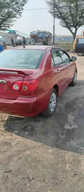 A picture of 2005 Corolla 2005