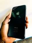 A picture of iPhone X 64Gb at 630k
