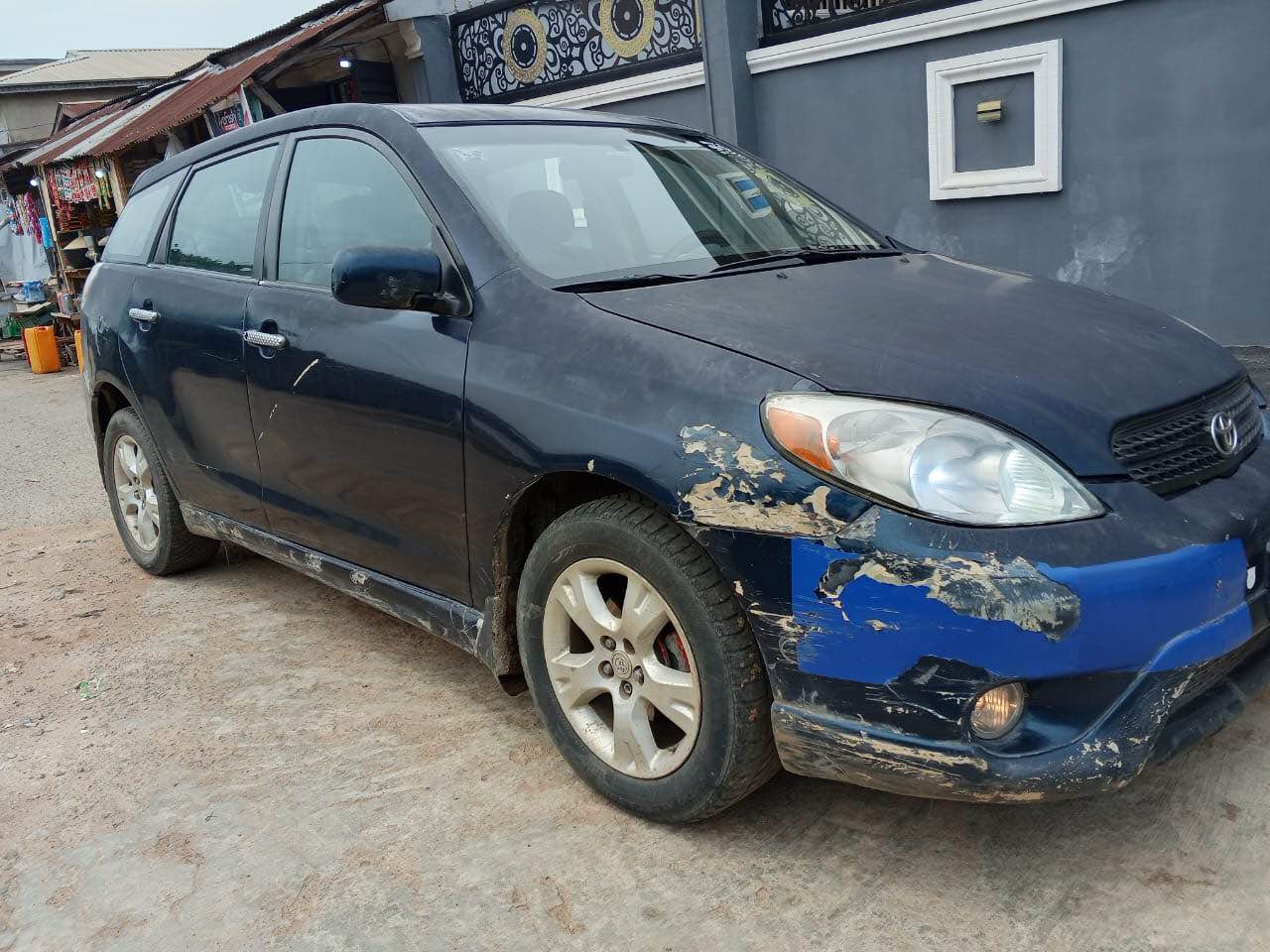 A picture of Toyota matrix 07 location ikorodu