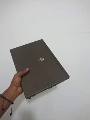 A picture of laptop hp elitebook core i3