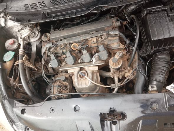A picture of AWOOF AWOOF AWOOF Honda Civic 06 09035834251