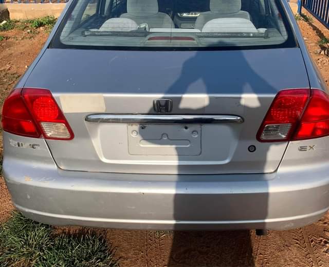 A picture of EXTREMELY CLEAN HONDA CIVIC FOR SALE