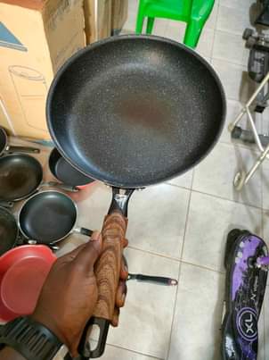 A picture of UK used non sticky Frying Pans