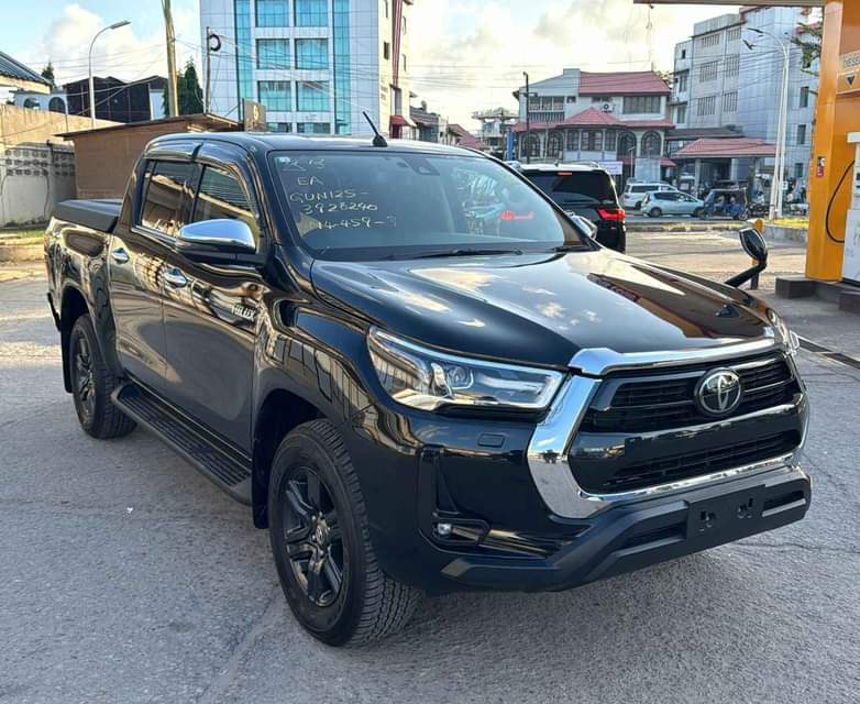 used toyota hilux
