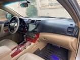 A picture of Toyota Highlander 012 013