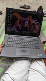 A picture of Dell Core i3 Ram 4 Gb Storage 500Gb Charge masaa