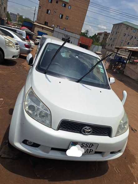 A picture of TOYOTA Rush