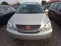 A picture of Lexus RX 350