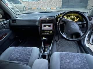 A picture of TOYOTA CARINA S I