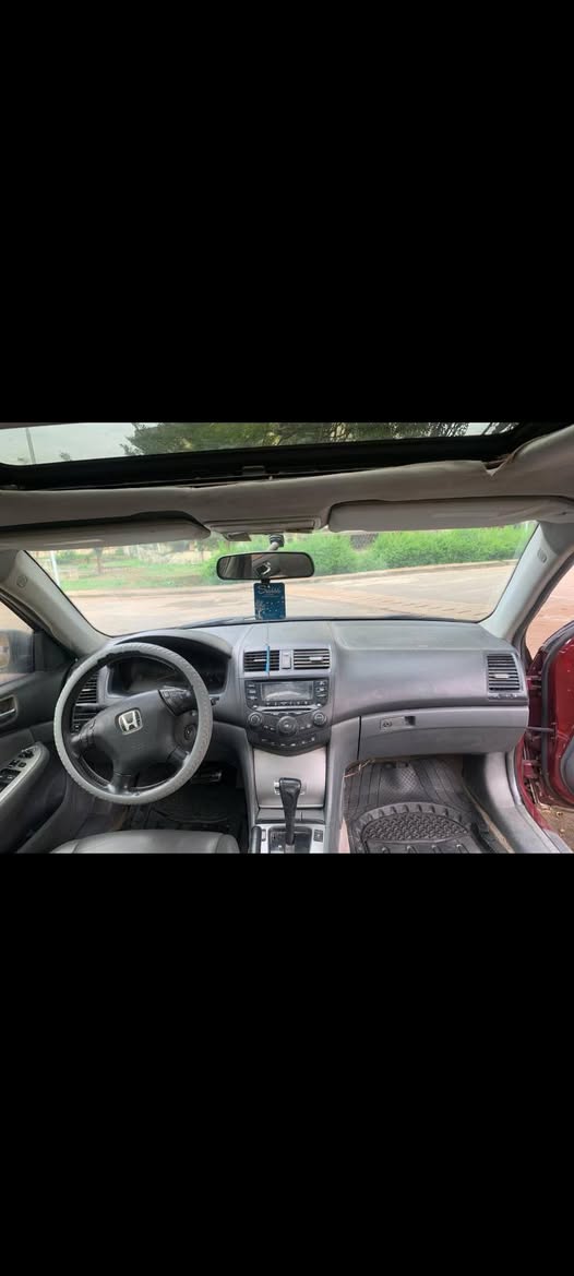 A picture of 2004 Honda Accord