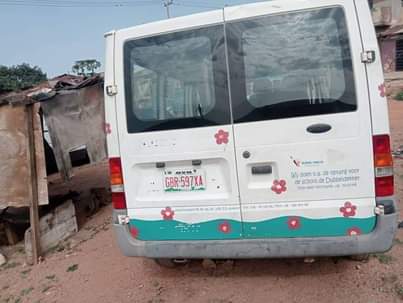 A picture of 1998 Bus Ford