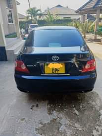 A picture of Toyota mark X