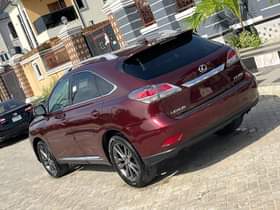 A picture of Kinzzy Dominic 08109018982 24 500 000 Refer and earn FOREIGN