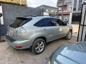 A picture of Reg Toyota Rx330 2005 Model Partly Painted Full Option Clean