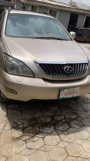 A picture of Fastest finger Belgium standard Very clean Lexus RX350 2008 Model