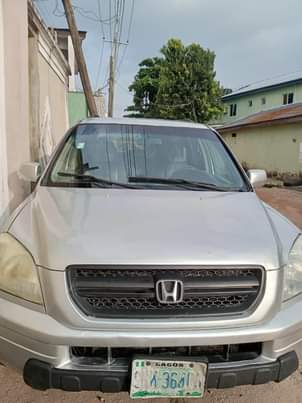 A picture of FREE 2005 HONDA PILOT FIRST BODY 070888153375