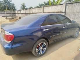 A picture of Toyota Camry 05