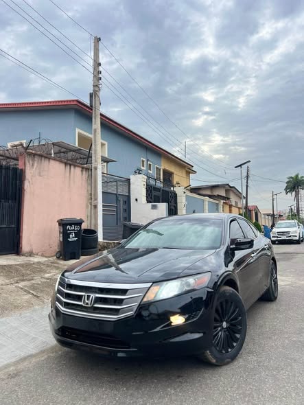 A picture of REG 2010 HONDA CROSSTOUR