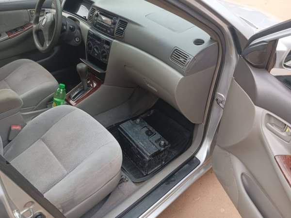 A picture of 2007 Toyota Corolla Partly Firstbody unthampered engine and gear chilling