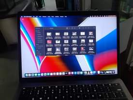 A picture of Inauzwa MacBook Pro 2017