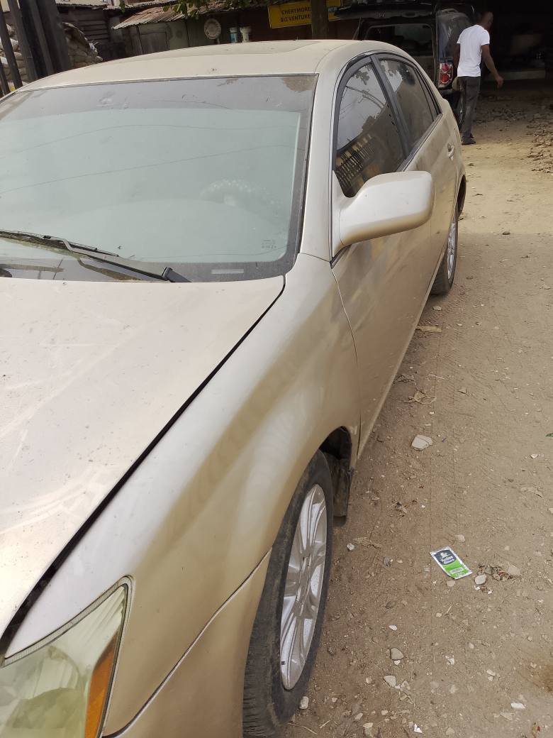 A picture of 2008 Toyota Avalon