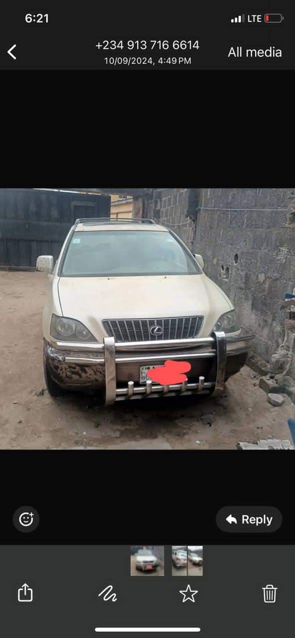 A picture of DEALER MARKET 2003 Rx300 complete first body Gear Ac ok
