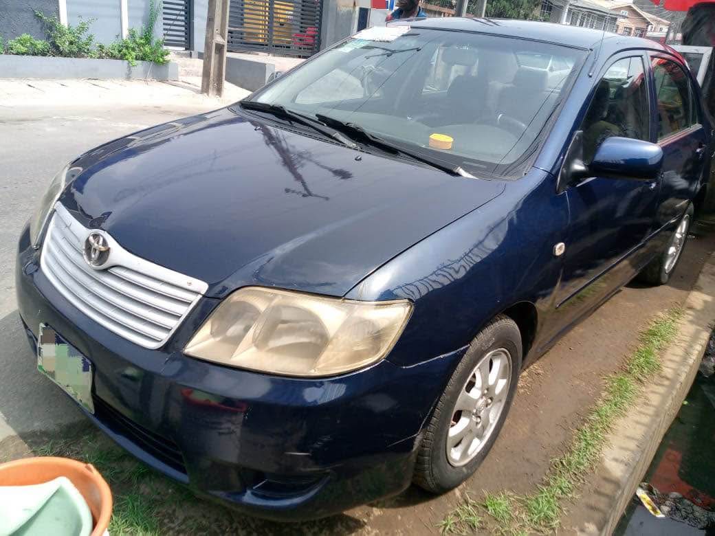 A picture of 2004 Corolla