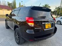 A picture of TOYOTA VANGUARD