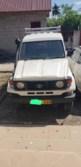 toyota land cruiser