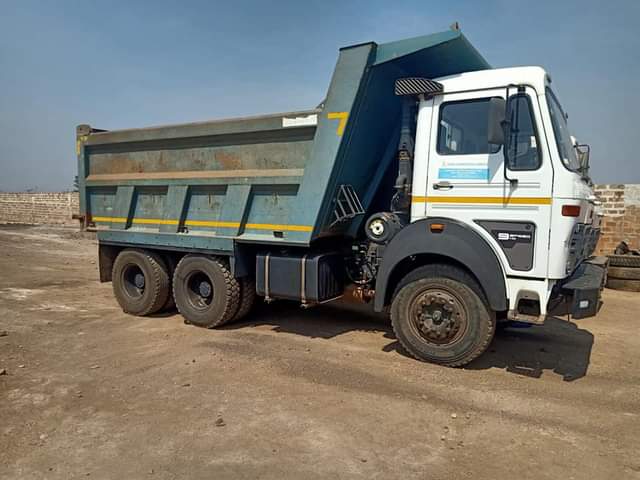 tipper truck