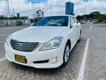 A picture of Toyota Crown Royal Saloon