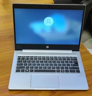 A picture of Hp elitebook 840g5 ram8gb 256ssd