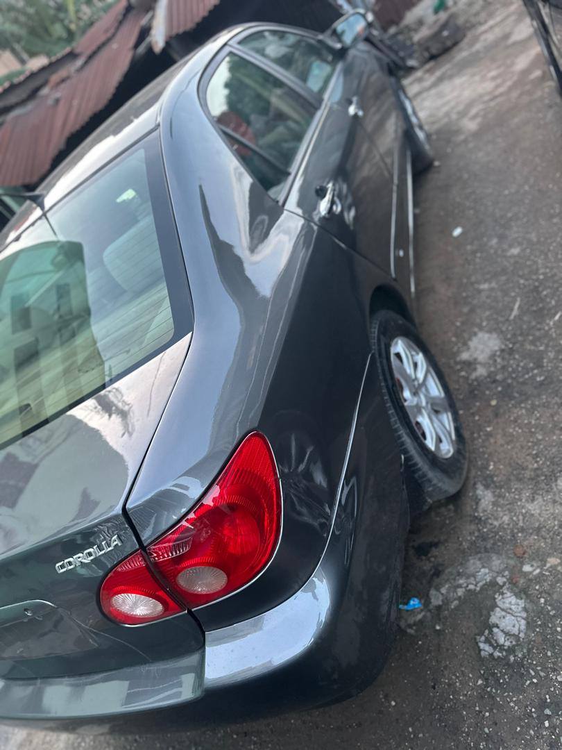 A picture of 2005 Toyota Corolla