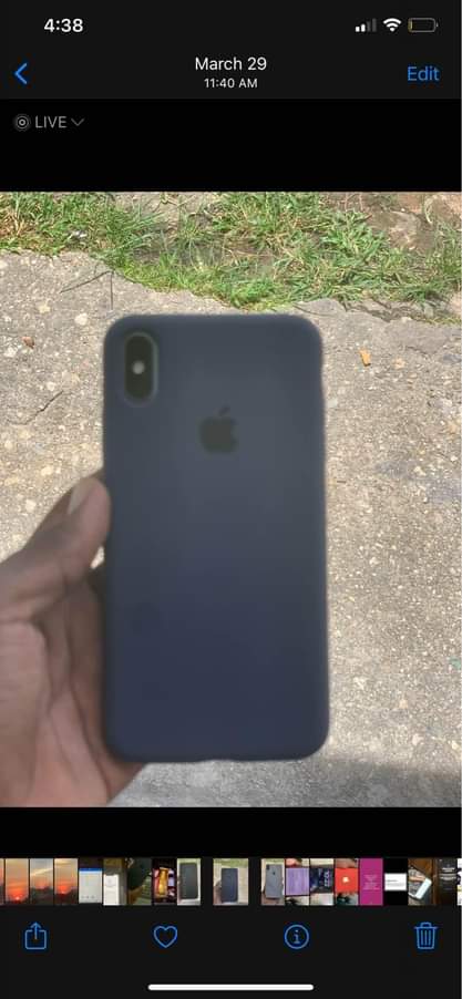 iPhone M.