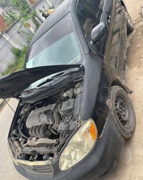 A picture of DISTRESS DEAL Reg Toyota Corolla 2006 model Car needs repainting