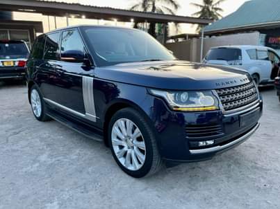 A picture of 2014 RANGE ROVER VOGUE SE