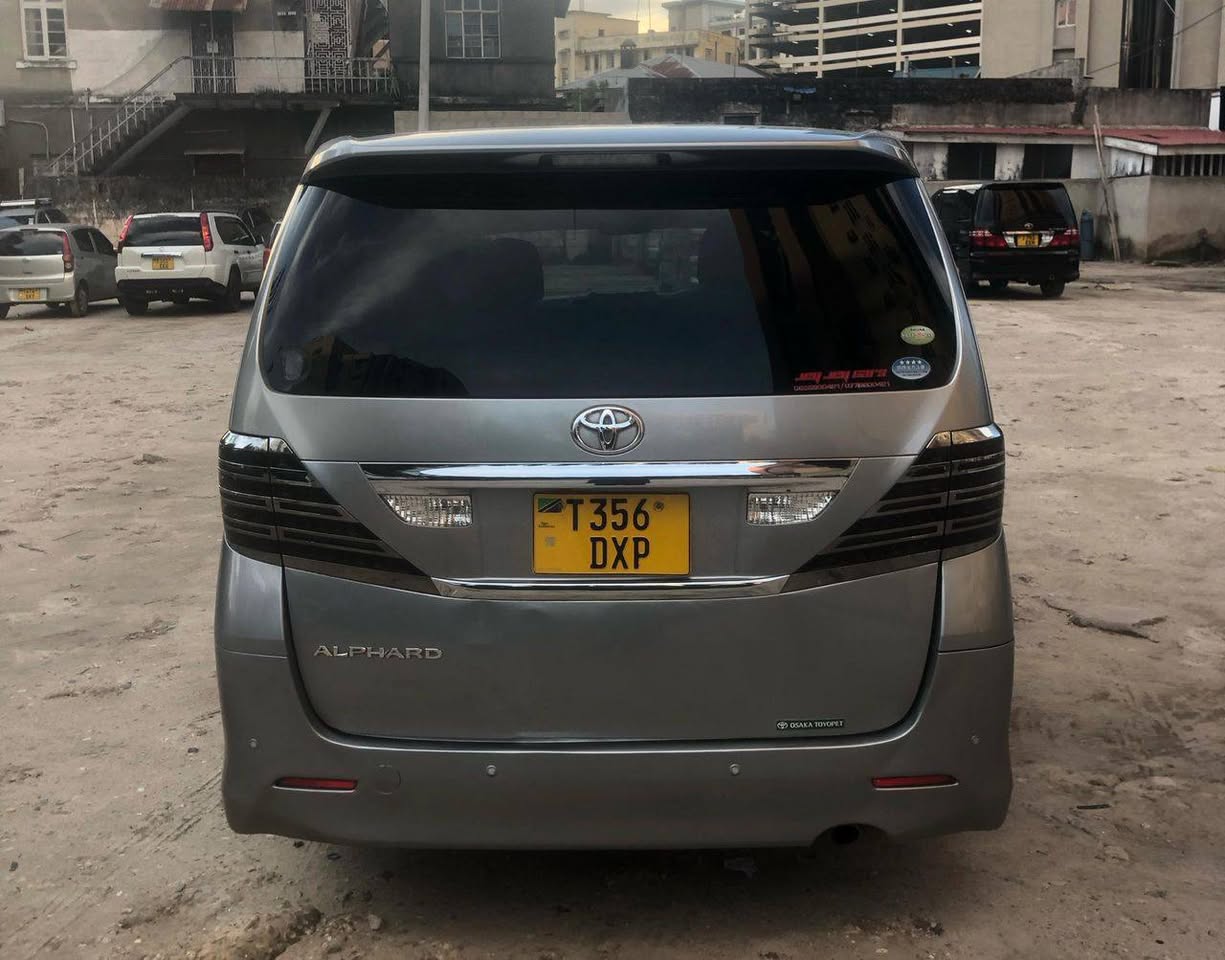 A picture of Toyota alphard