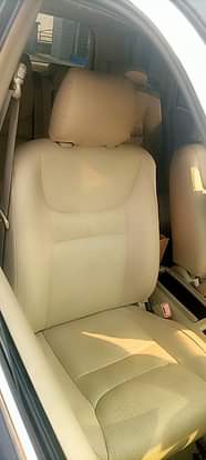 A picture of Very Sharp Toyota Highlander 2005 Noiseless with first body Reverse